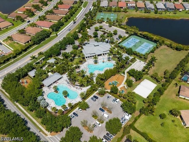 2620 Vine AVE, Naples, FL 34120