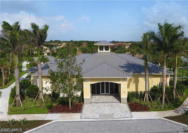 2620 Vine AVE, Naples, FL 34120