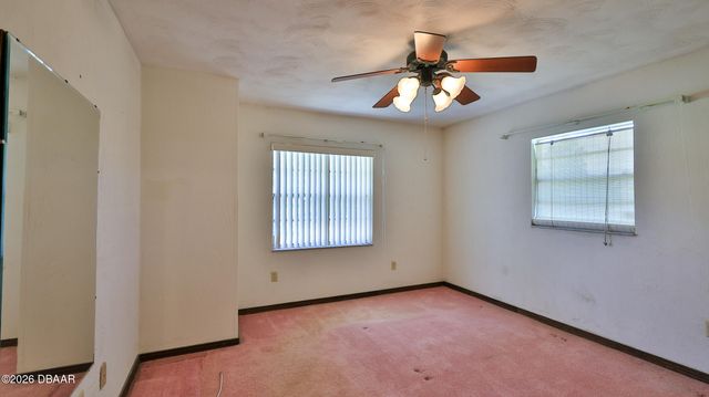 1719 Montgomery Avenue, Daytona Beach, FL 32117