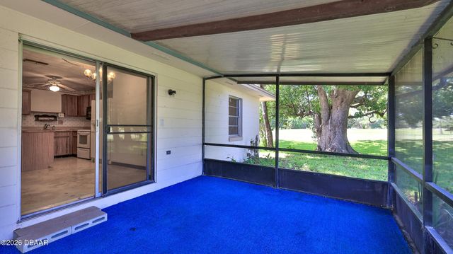 1719 Montgomery Avenue, Daytona Beach, FL 32117