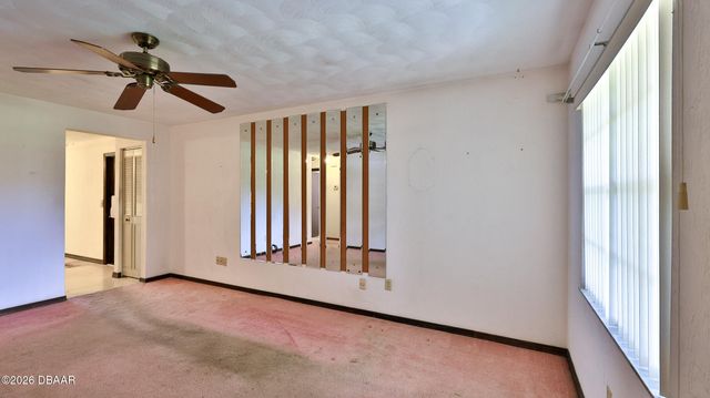 1719 Montgomery Avenue, Daytona Beach, FL 32117