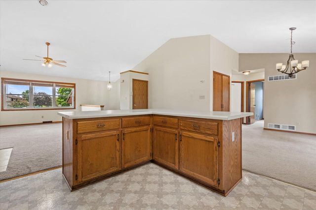W245N6566 Bowling Green STREET, Sussex, WI 53089