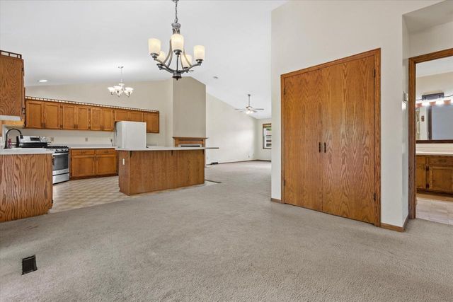 W245N6566 Bowling Green STREET, Sussex, WI 53089