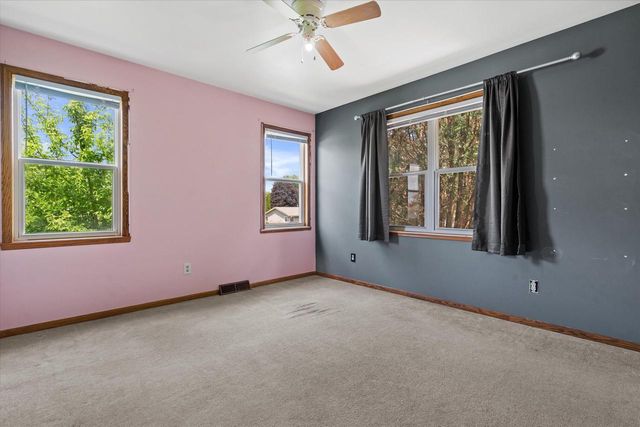 W245N6566 Bowling Green STREET, Sussex, WI 53089