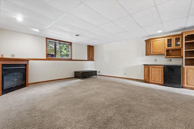 W245N6566 Bowling Green STREET, Sussex, WI 53089