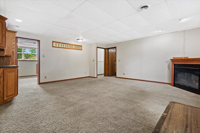 W245N6566 Bowling Green STREET, Sussex, WI 53089