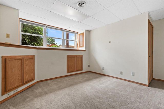W245N6566 Bowling Green STREET, Sussex, WI 53089