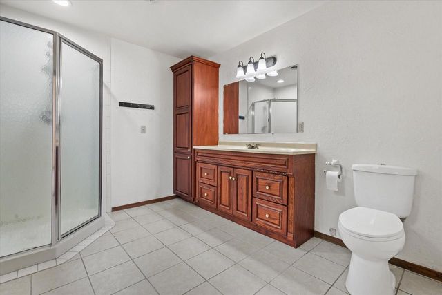 W245N6566 Bowling Green STREET, Sussex, WI 53089