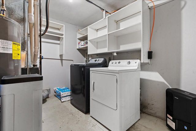 W245N6566 Bowling Green STREET, Sussex, WI 53089