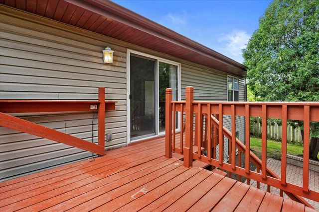 W245N6566 Bowling Green STREET, Sussex, WI 53089