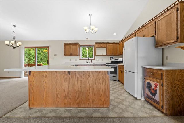 W245N6566 Bowling Green STREET, Sussex, WI 53089