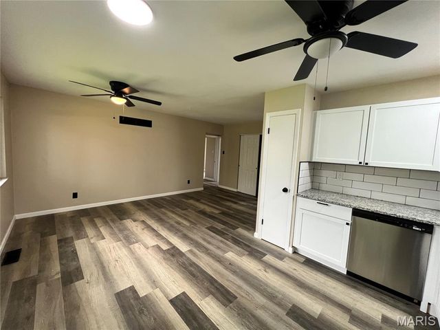 3270 Kingsley Drive, Florissant, MO 63033