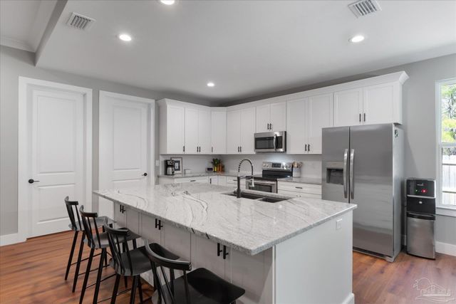 1652 Ponderosa Dr, Gulf Breeze, FL 32563