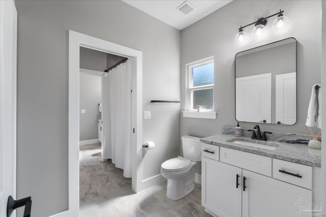 1652 Ponderosa Dr, Gulf Breeze, FL 32563