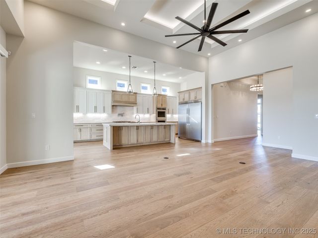 11909 S Vandalia Avenue, Tulsa, OK 74137