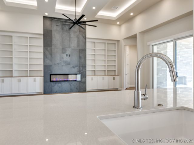 11909 S Vandalia Avenue, Tulsa, OK 74137