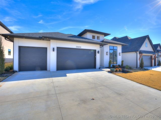 11909 S Vandalia Avenue, Tulsa, OK 74137