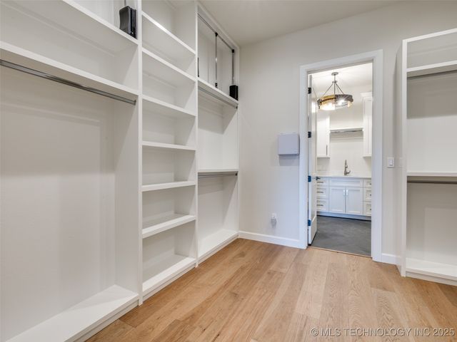 11909 S Vandalia Avenue, Tulsa, OK 74137