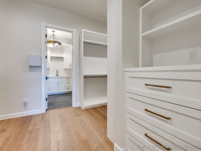 11909 S Vandalia Avenue, Tulsa, OK 74137