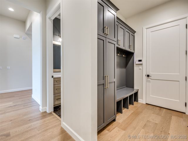 11909 S Vandalia Avenue, Tulsa, OK 74137