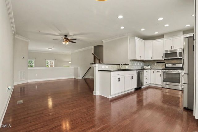 10510 Sablewood Drive 109, Raleigh, NC 27617