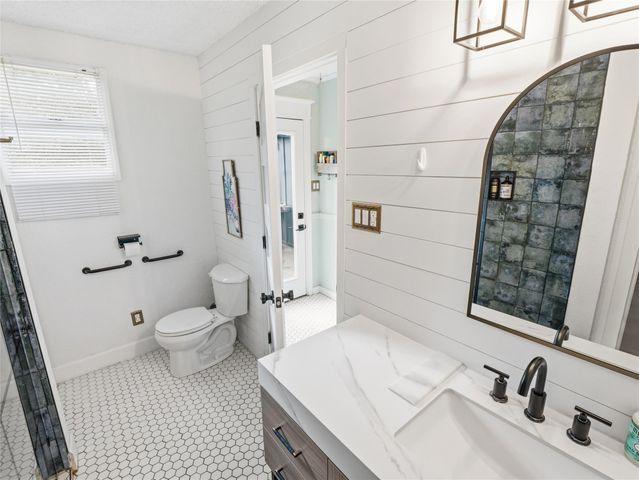 2007 S Church ST, Georgetown, TX 78626