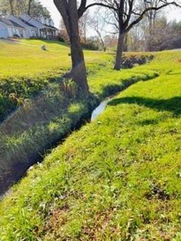 618 Brook Knoll Circle, Weaverville, NC 28787