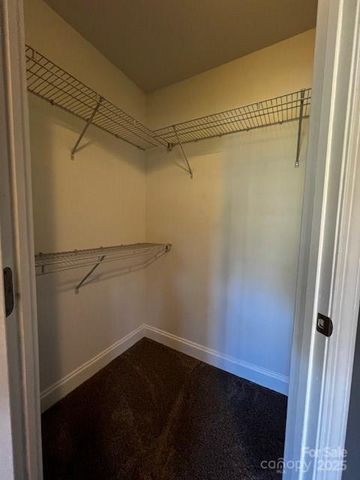 618 Brook Knoll Circle, Weaverville, NC 28787