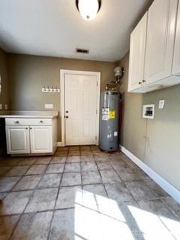 618 Brook Knoll Circle, Weaverville, NC 28787