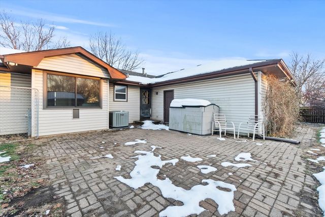 1625 Bunker Hill Drive, Joliet, IL 60435