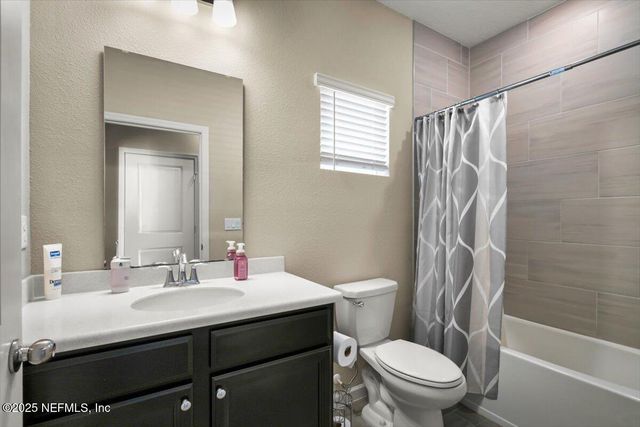9486 LOVAGE Lane, Jacksonville, FL 32219