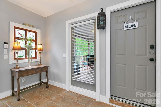 154 Chestnut Lane, Cedar Mountain, NC 28718