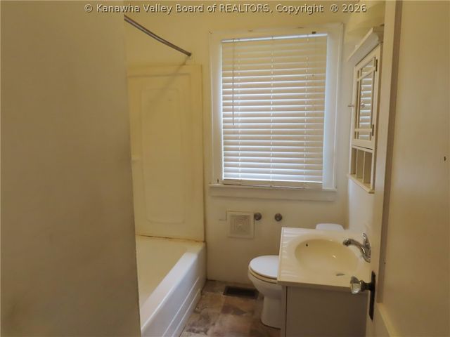 2649 Evergreen Drive, Charleston, WV 25302