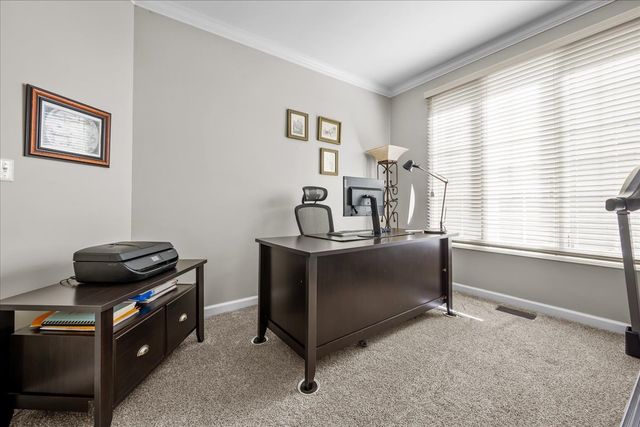 1924 Wyndham Circle, Glenview, IL 60025