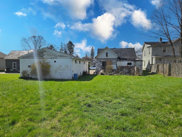 448 N Walnut Street, Logan, OH 43138