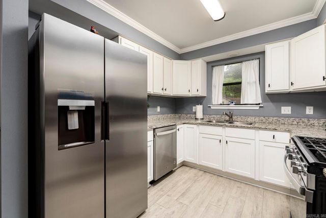 733 Cara Jane Drive, Redfield, AR 72132
