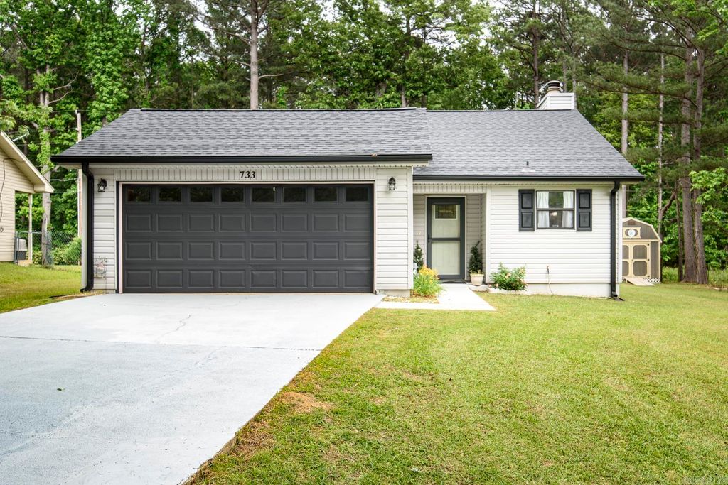 733 Cara Jane Drive, Redfield, AR 72132