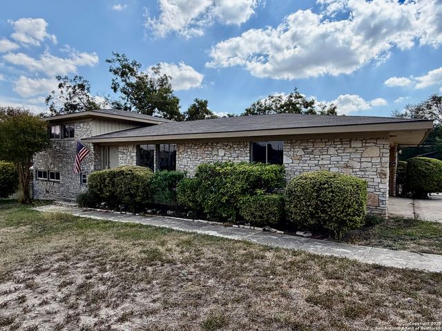 1236 E Live Oak Rd, Schertz, TX 78154