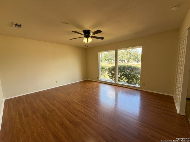 1236 E Live Oak Rd, Schertz, TX 78154
