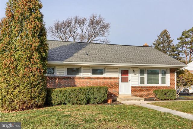 3240 CLOVERFIELD RD, Harrisburg, PA 17109