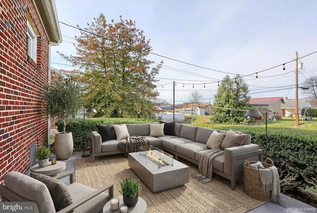 3240 CLOVERFIELD RD, Harrisburg, PA 17109