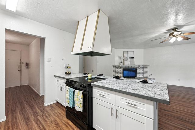 7101 Christie Lane, Dallas, TX 75249