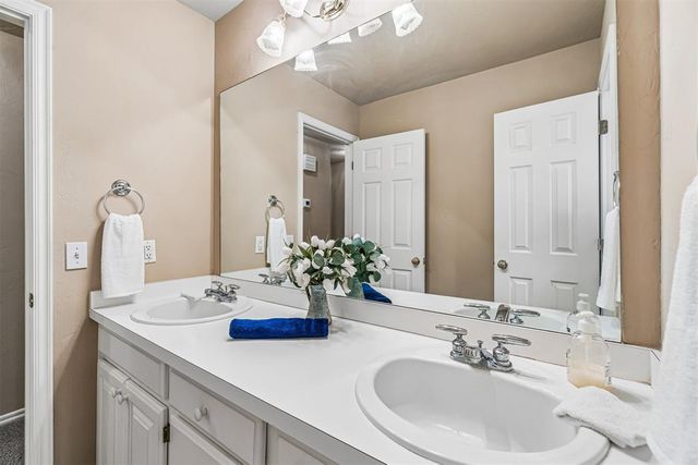 4275 Cedar Creek Drive, Edmond, OK 73034