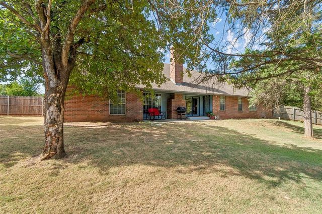 4275 Cedar Creek Drive, Edmond, OK 73034