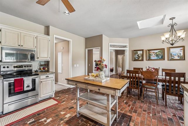 4275 Cedar Creek Drive, Edmond, OK 73034
