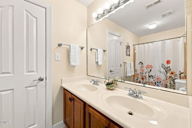 114 Castle Garden Street, Cary, NC 27513