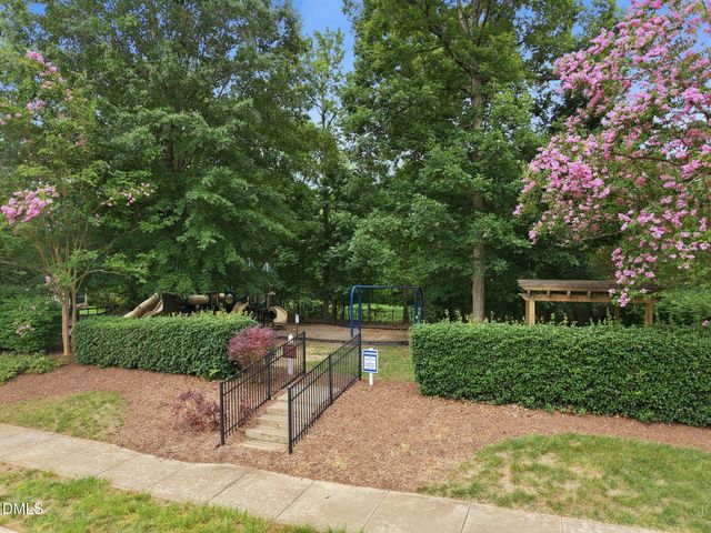 114 Castle Garden Street, Cary, NC 27513