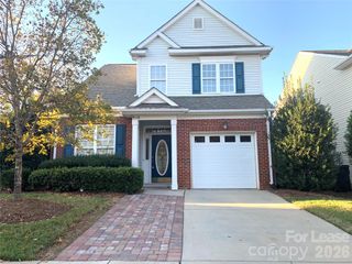 9110 Scarcliff Lane, Charlotte, NC 28277