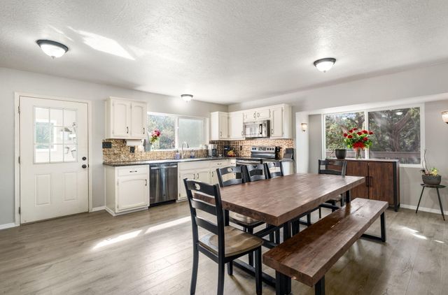 41 Calle Del Media, Tijeras, NM 87059