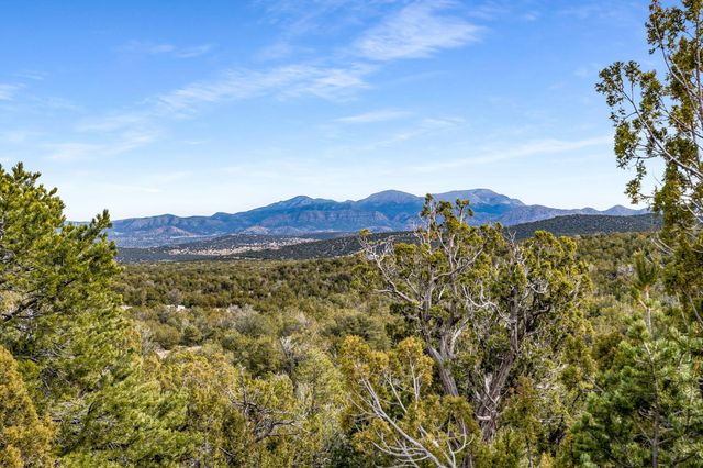 41 Calle Del Media, Tijeras, NM 87059
